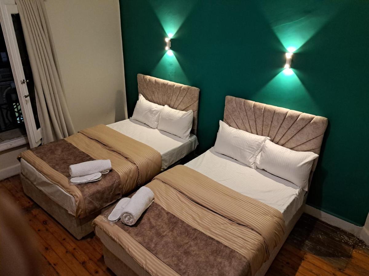 Downtown Family Suites Кайро Екстериор снимка