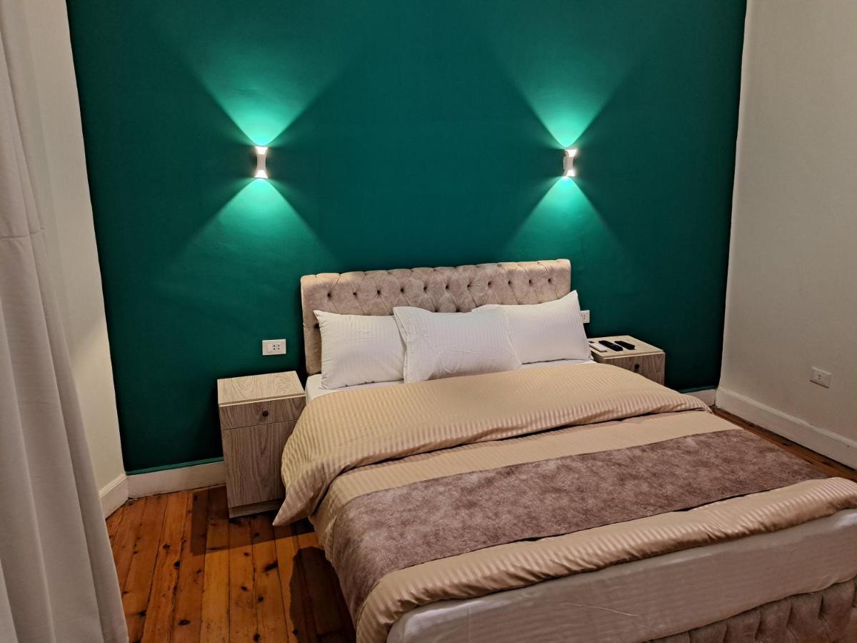 Downtown Family Suites Кайро Екстериор снимка