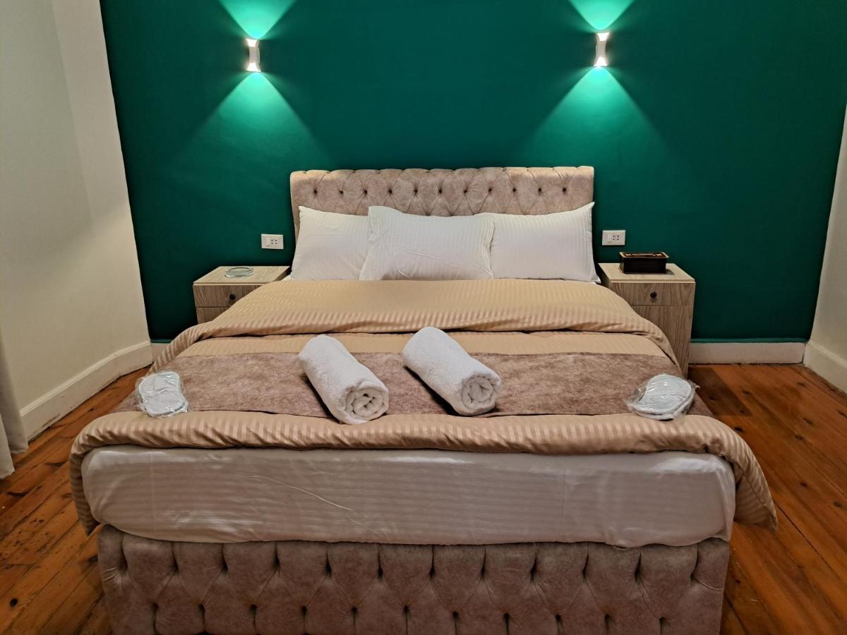 Downtown Family Suites Кайро Екстериор снимка