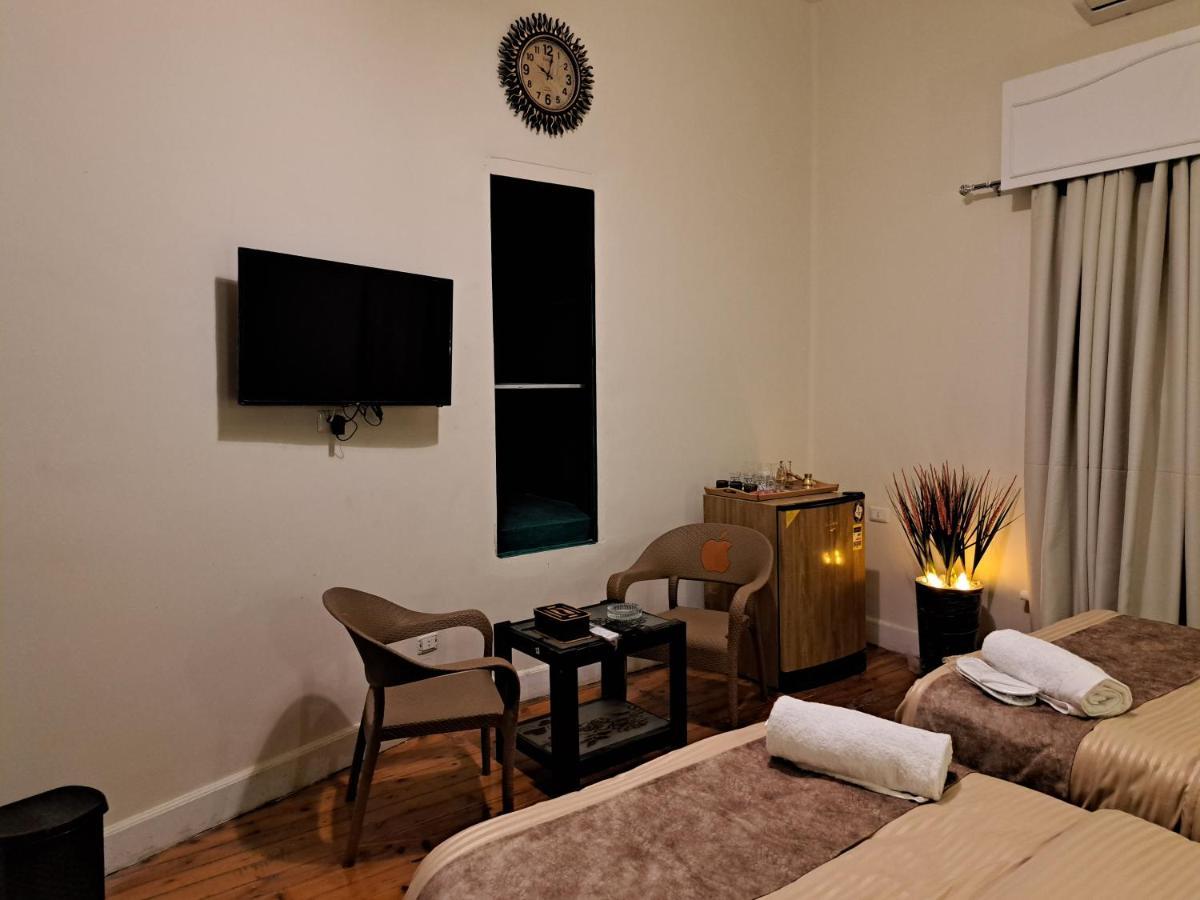 Downtown Family Suites Кайро Екстериор снимка